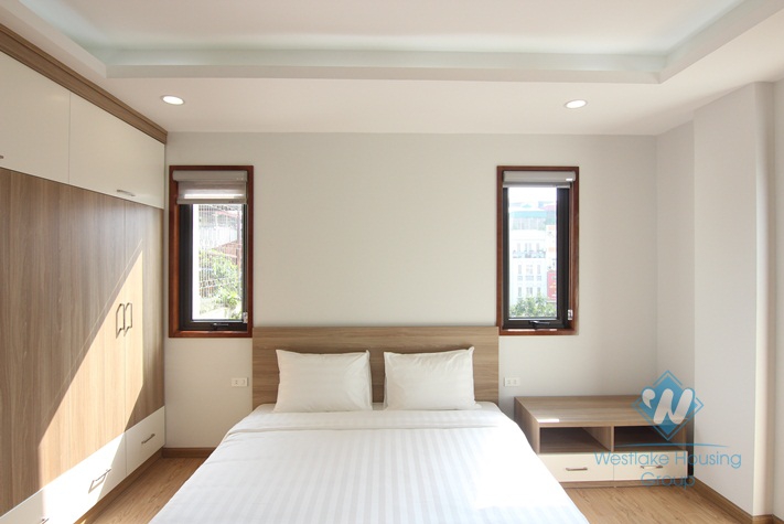 One bedroom apartment for rent in main street ot Tay Ho district.